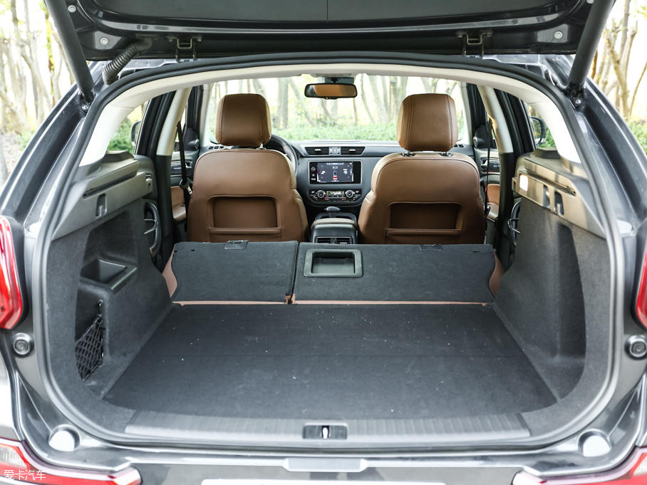 2016^5 SUV 1.6T ԄӺA