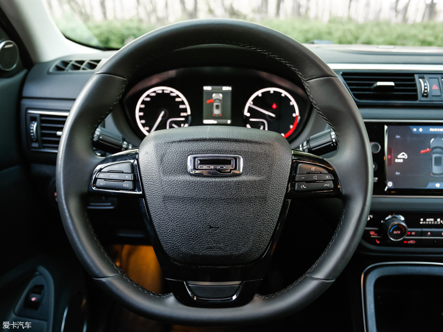 2016^5 SUV 1.6T ԄӺA