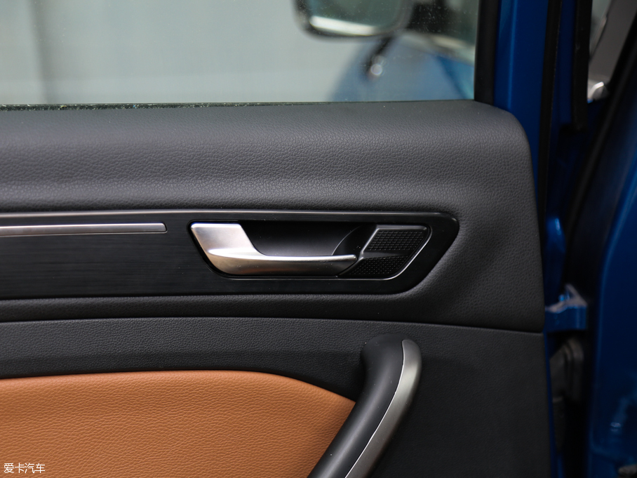 2016^5 SUV 1.6T ԄӺA