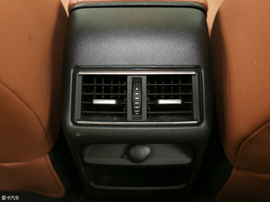 2016^5 SUV 1.6T Ԅ(dng)A