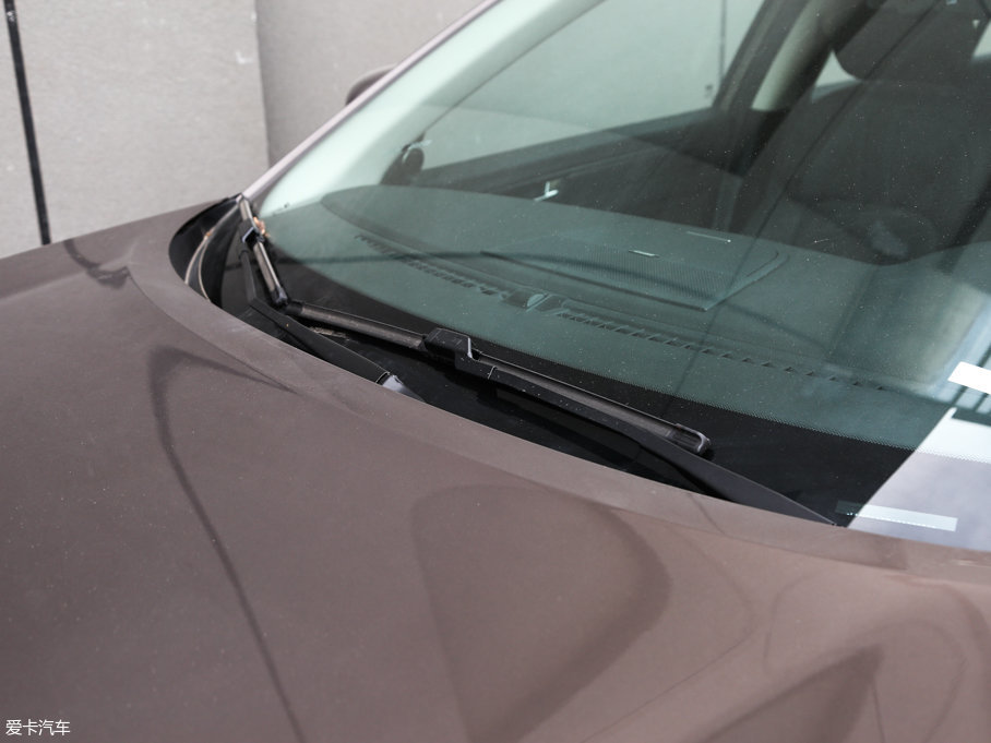 2017^5 SUV 1.6T ԄŞ