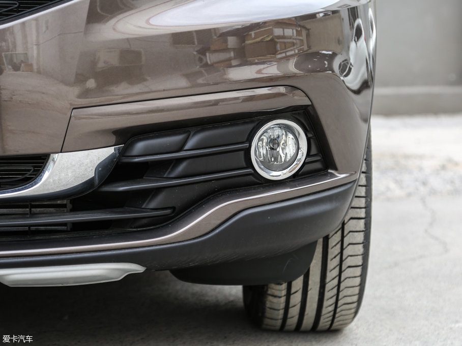 2017^5 SUV 1.6T ԄŞ