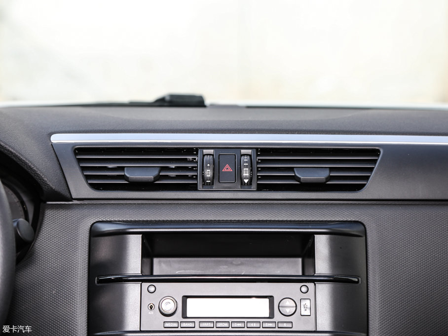 2017^5 SUV 1.6T քMȡ