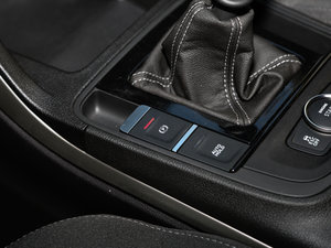 2017款1.6T 手动进取型 驻车制动器
