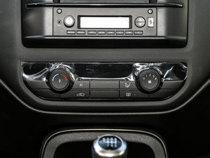 2017款1.6T 手动进取型 空调调节