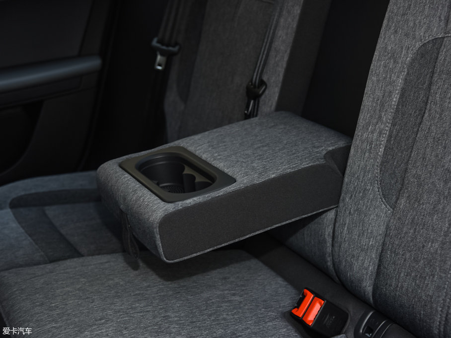 2017^3 GT 1.6T DCT