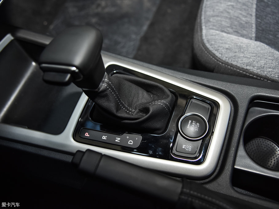 2017^3 GT 1.6T DCT