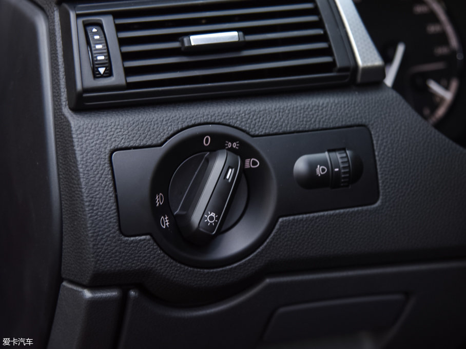 2017^3 GT 1.6T DCT