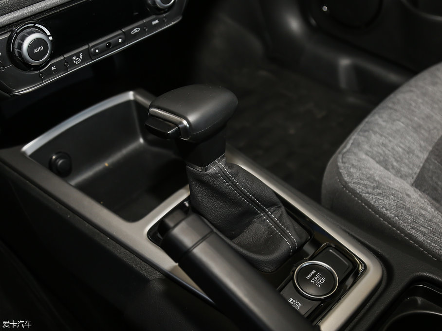 2017^3 GT 1.6T DCT