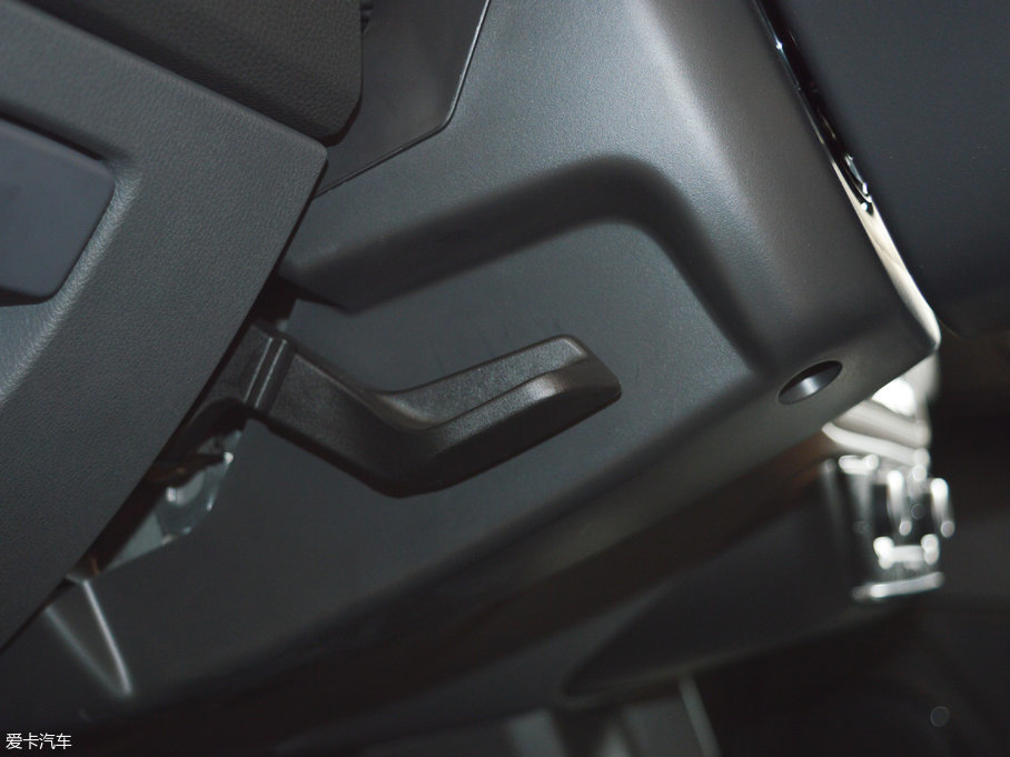 2017^3 1.6L Ԅ(dng)