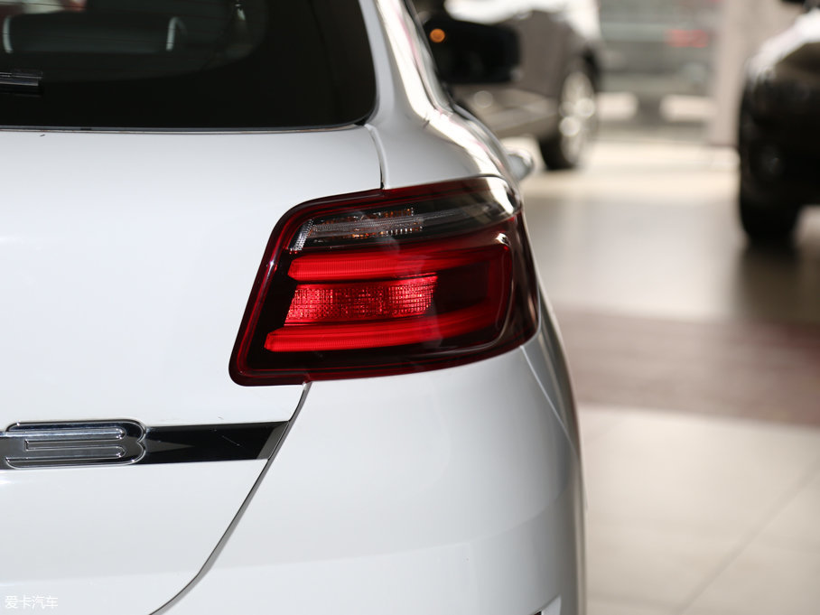 2017���^��3���T�� 1.6L �Ԅ�����