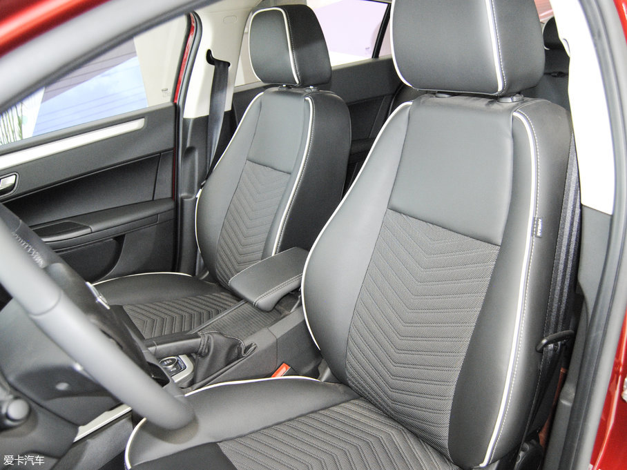 2017���^��3���T�� 1.6L �Ԅ�����