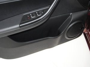 20171.6L Ԅ(dng) ǰT(ch)g