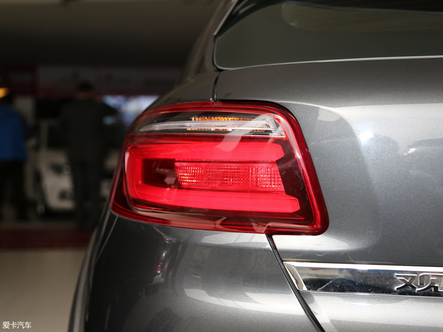 2017���^��3����SUV 1.6T �Ԅ�����