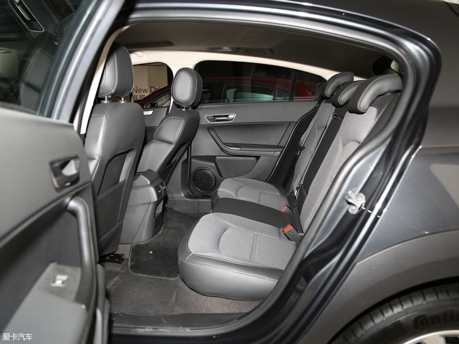 2017���^��3����SUV 1.6T �Ԅ�����