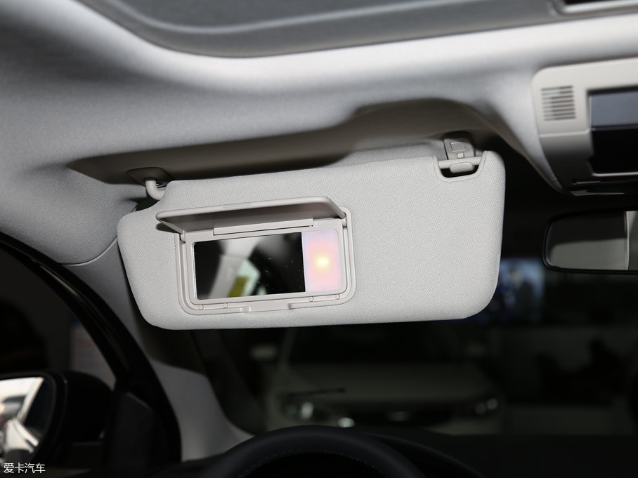 2017���^��3����SUV 1.6T �Ԅ�����