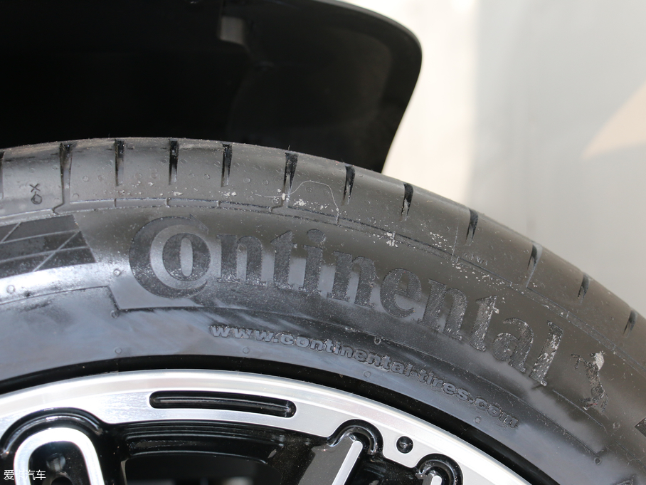 2018^5 SUV 1.6T ԄŞ