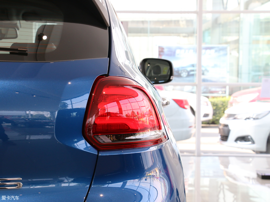 2018^5 SUV 1.6T ԄŞ