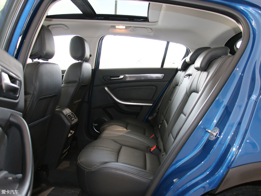 2018^5 SUV 1.6T ԄŞ