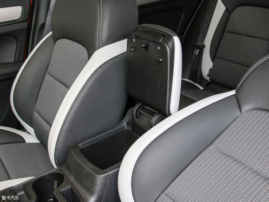 2018^5 SUV 1.6T Ԅ(dng)F