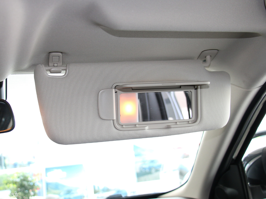 2018^5 SUV 1.6T Ԅ(dng)F