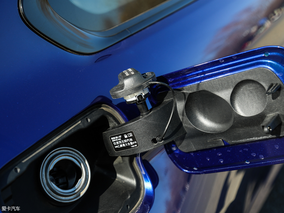 2018��RM4 M4 CS