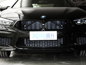 2019款M8 双门轿跑车 雷霆版 中网