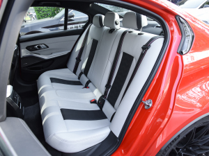 2021款M xDrive 雷霆版 后排座椅