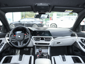 2021款M xDrive 雷霆版 内饰全景