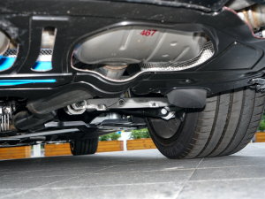 2022款M8 四门轿跑车 雷霆版 细节外观