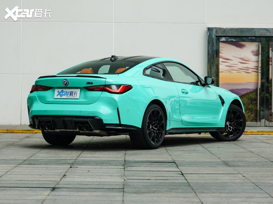 2022��RM4 M4�p�T�I��܇ M xDrive ������