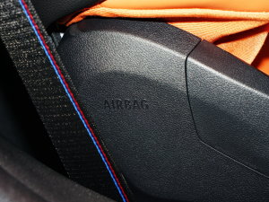 2022M4pTI܇ M xDrive  п؅^