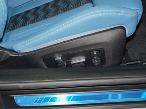 2022M4I܇ M xDrive  g