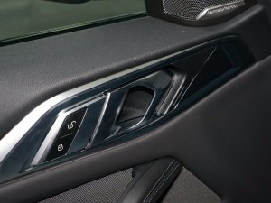 2022M4I܇ M xDrive  п؅^