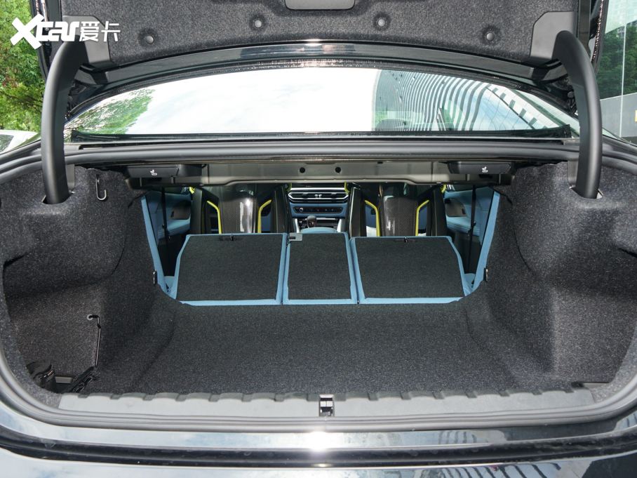 2023RM4 M4pTI܇ M xDrive 