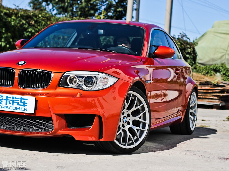 2011R1ϵM 1-Series M Coupe