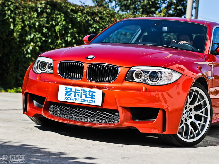 2011R1ϵM 1-Series M Coupe