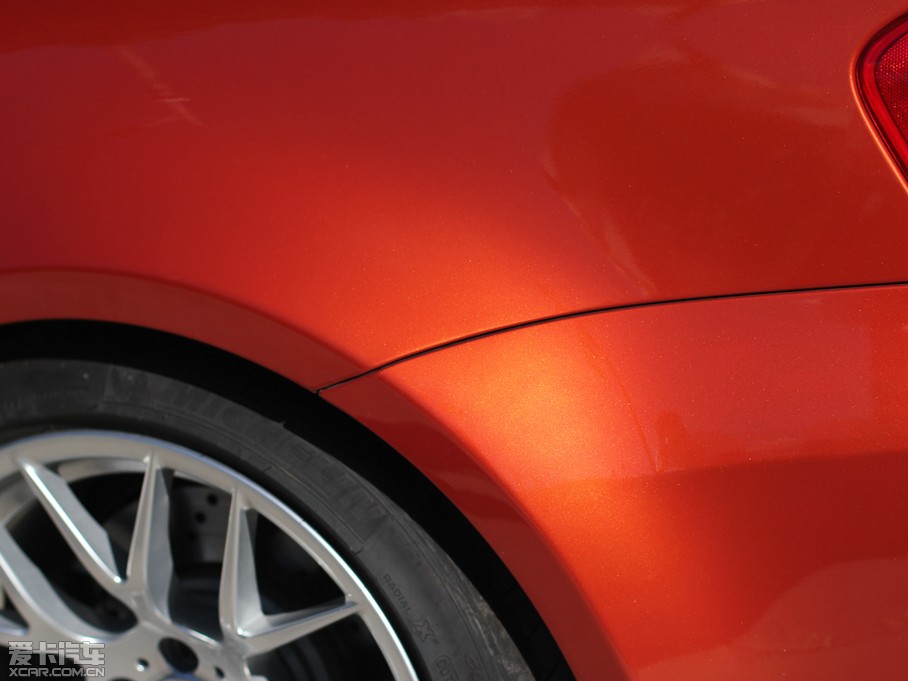 2011R1ϵM 1-Series M Coupe