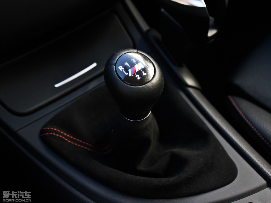 2011R1ϵM 1-Series M Coupe