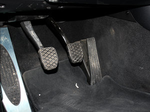 20111-Series M Coupe п؅^