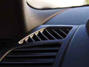 20111-Series M Coupe п؅^