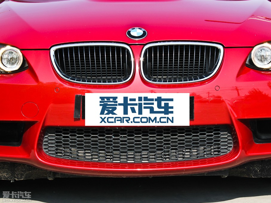 2010RM3pT 4.0 V8 25ذ