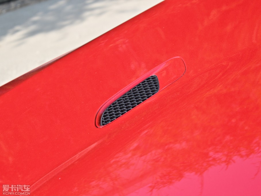 2010RM3pT 4.0 V8 25ذ