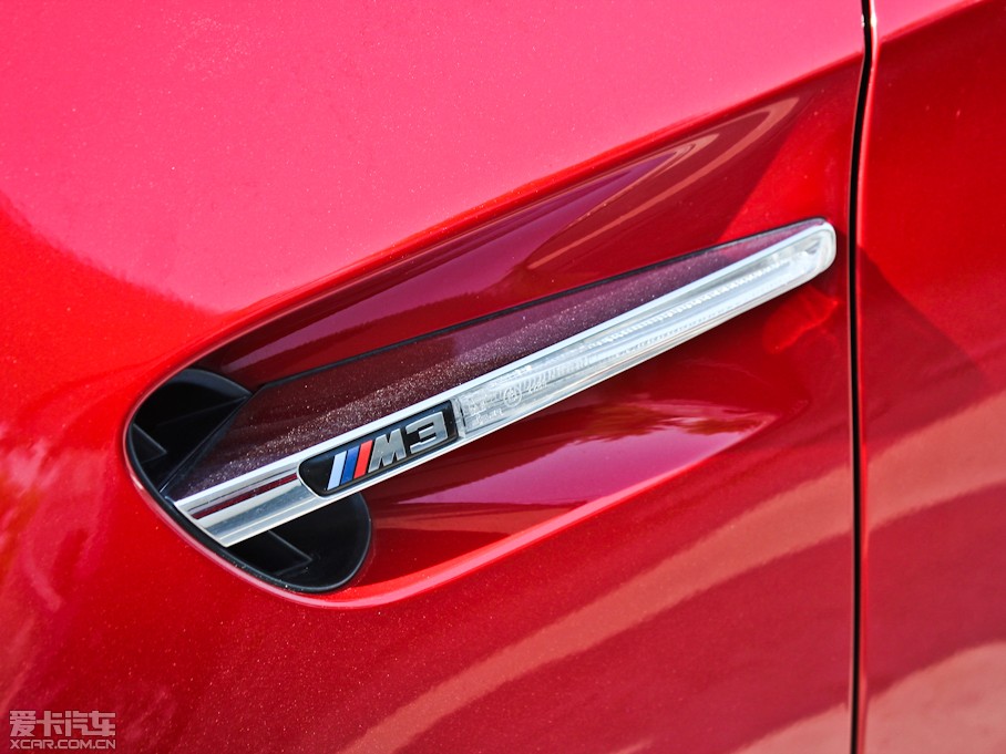 2010RM3pT 4.0 V8 25ذ