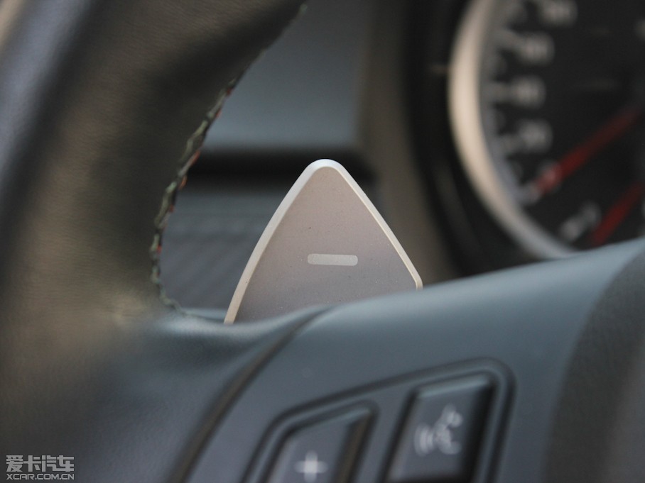 2010RM3pT 4.0 V8 25ذ