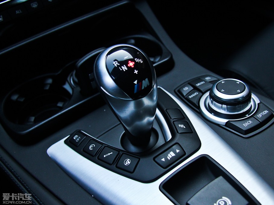 2012款宝马M5 4.4 V8