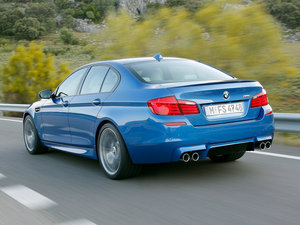 2012款4.4 V8 整体外观