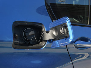 2012款4.4 V8 油箱盖