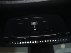2012款4.4 V8 空间座椅