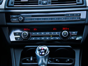 2012款4.4 V8 空调调节